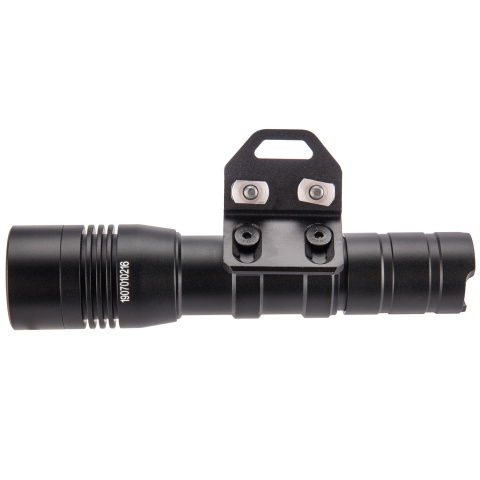 Opsmen FAST 502R WeaponLight 800-Lumen Flashlight for M-LOK - BLACK