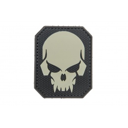Large Pirate Skull PVC Patch (Color: Black and Gray)