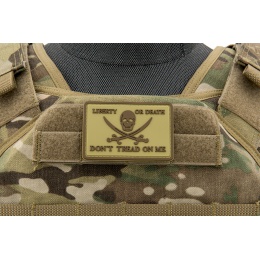 Pirate Skull Liberty or Death, Don't Tread On Me PVC Patch (Color: Coyote Tan)