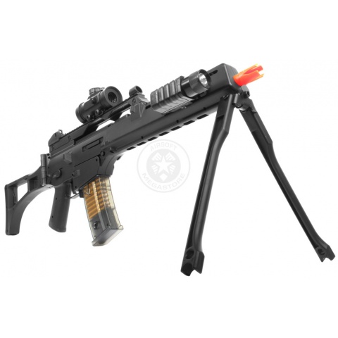 DE R36K Airsoft Spring Rifle w/ Flashlight and Red Dot Scope