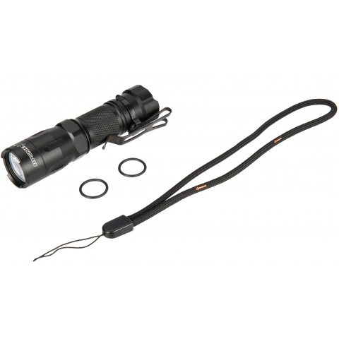 OPSMEN Tactical 800-Lumen Strobe Flashlight - BLACK