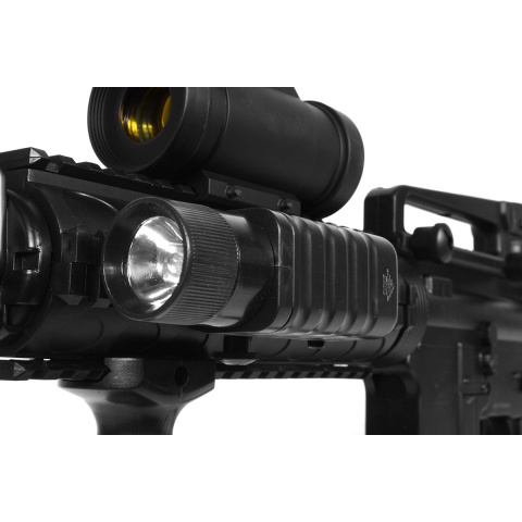DE Airsoft M4 RIS TacSpec AEG Rifle w/ Flashlight and Red Dot Scope