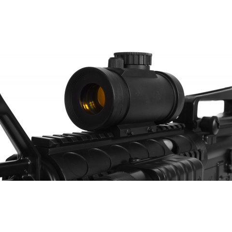 DE Airsoft M4 RIS TacSpec AEG Rifle w/ Flashlight and Red Dot Scope