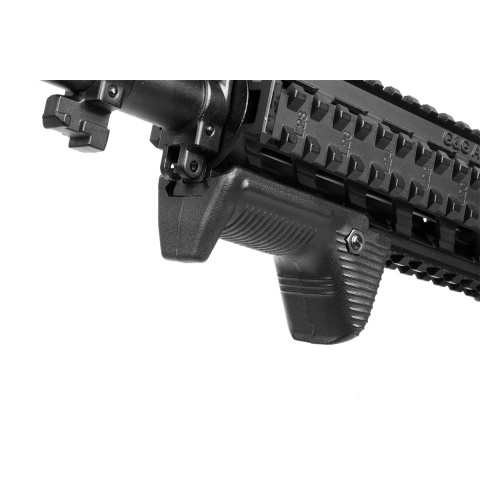 APS Airsoft Polymer Dynamic Hand Stop Angled Fore Grip - BLACK